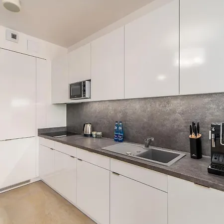 Family Aquamarina Prima By Renters *