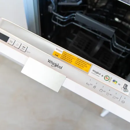 Family Aquamarina Prima By Renters